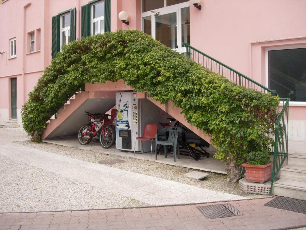 Foresteria Roma Esercito Della Salvezza Zewnętrze zdjęcie
